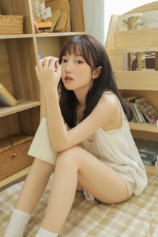 调教拨开两唇打花蒂戒尺